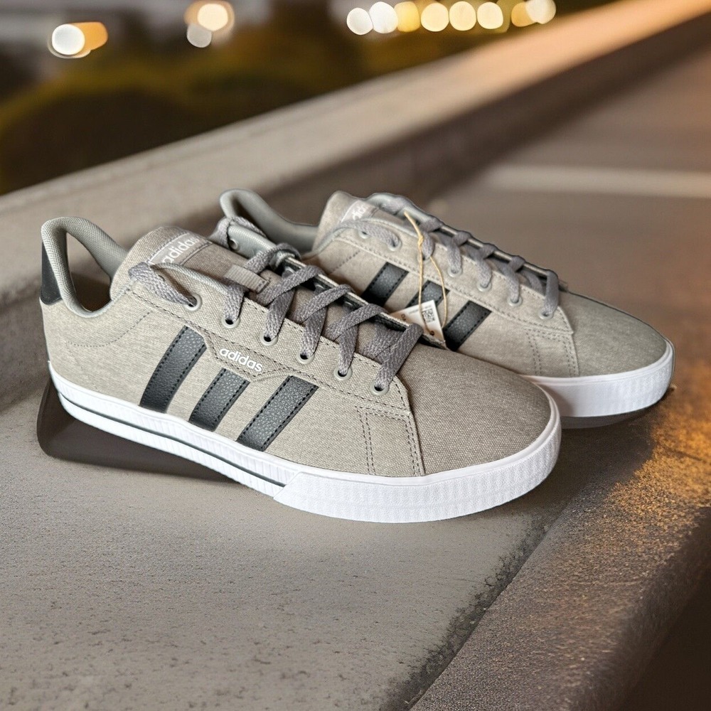 Adidas Daily 3.0 Skate Shoes Dove Grey FW3270 Men's 11.5 **NEW IN BOX**